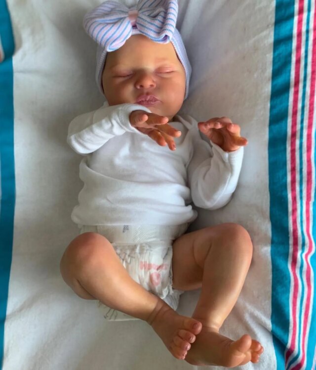 BZDOLL 50 CM Asleep Reborn Baby Doll with 3D-paint Skin and Visible Veins Toy For Girl Cloth Body Kid Art Boneca - Image 3