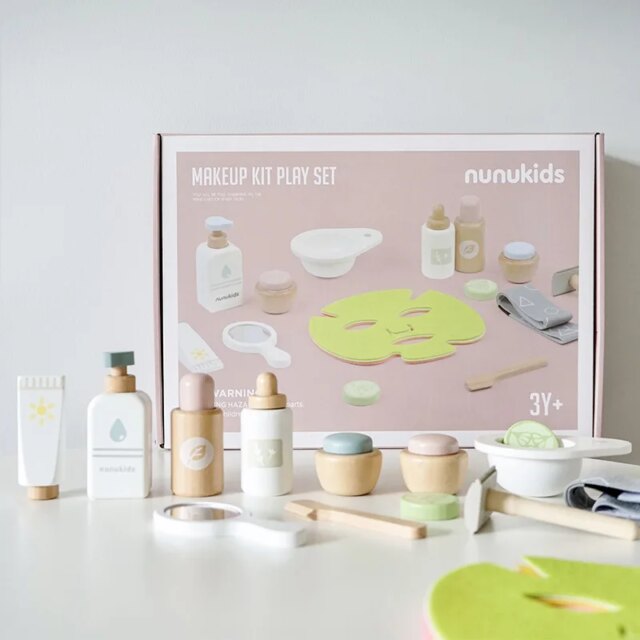 Children's Wooden Simulation Little Ggirl Makeup Kit Mask Care Role-playing Game Toys Beautiful and Fashion Baby Cosmetics Set - Image 4