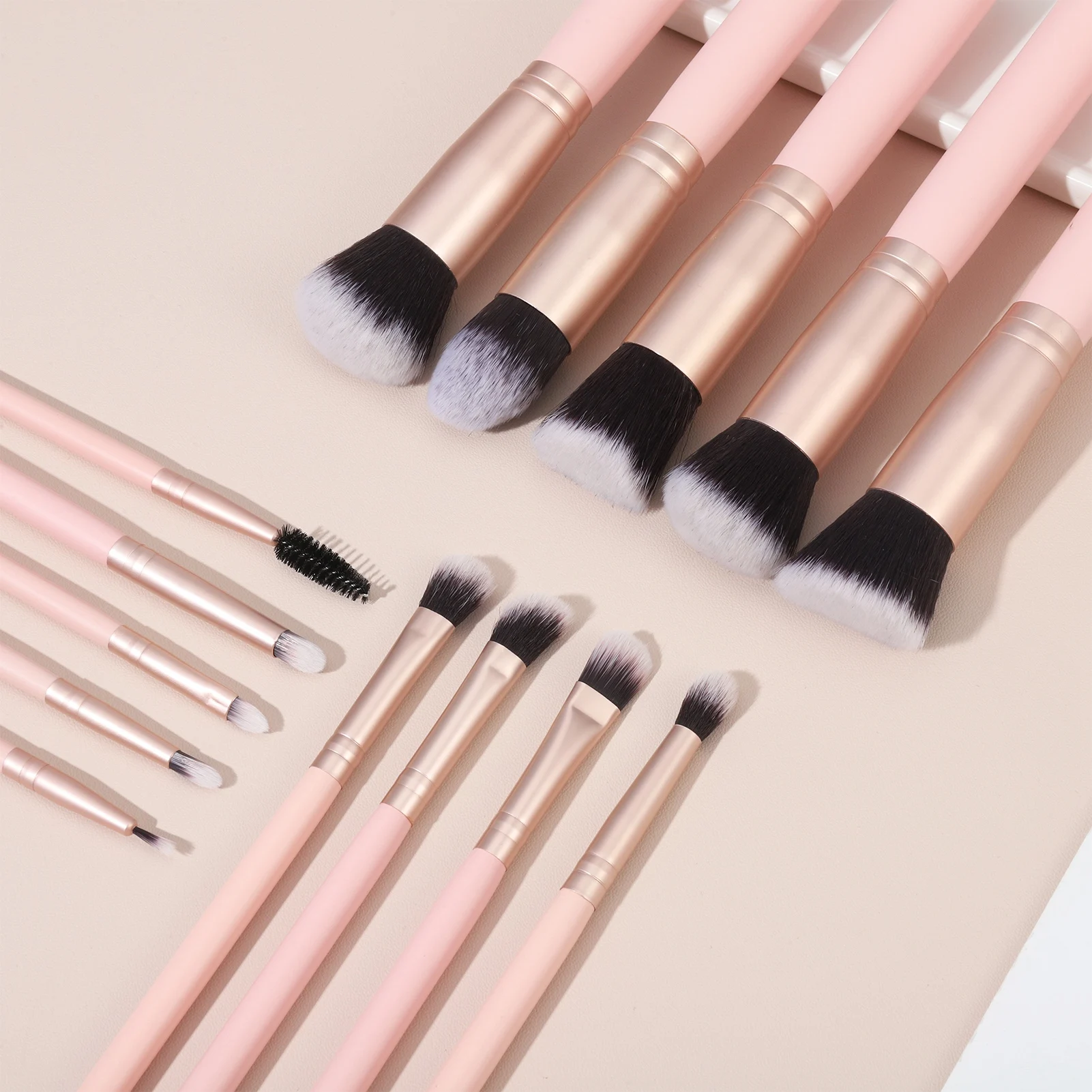 14PCS Makeup Brushes Set With PU Leather Holder, Premium Synthetic Professional Makeup Brushes for Full Face Make Up